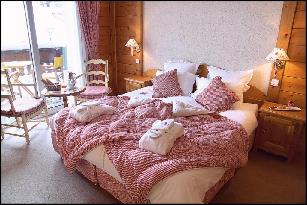 Chalet-Hôtel La Marmotte, La Tapiaz&SPA, The Originals Relais (Hotel-Chalet de Tradition) Les Gets Quarto foto