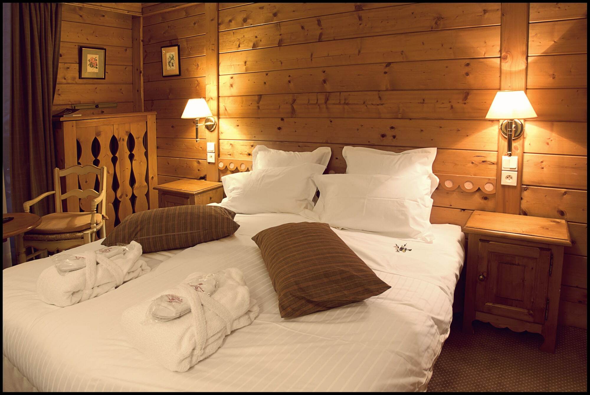 Chalet-Hôtel La Marmotte, La Tapiaz&SPA, The Originals Relais (Hotel-Chalet de Tradition) Les Gets Exterior foto
