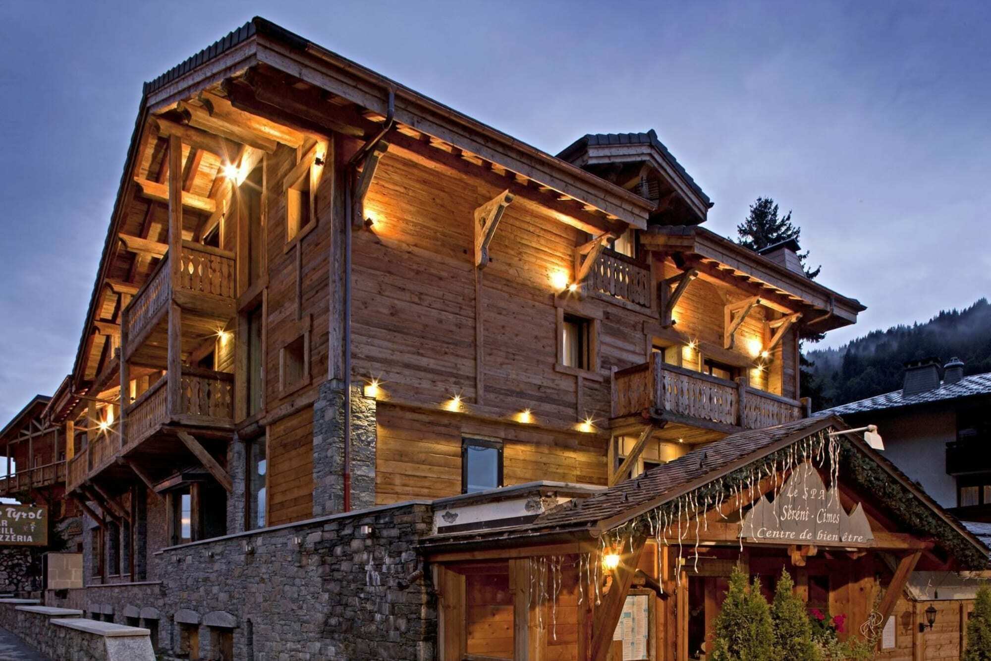 Chalet-Hôtel La Marmotte, La Tapiaz&SPA, The Originals Relais (Hotel-Chalet de Tradition) Les Gets Exterior foto